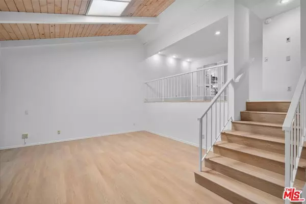Studio City, CA 91604,11732 Moorpark ST #I