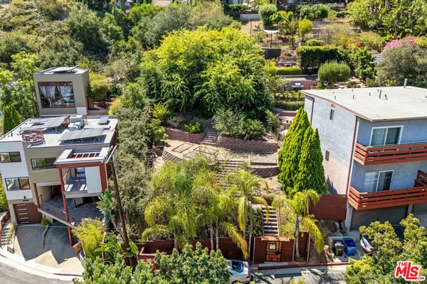 Los Angeles, CA 90039,2222 Bancroft AVE
