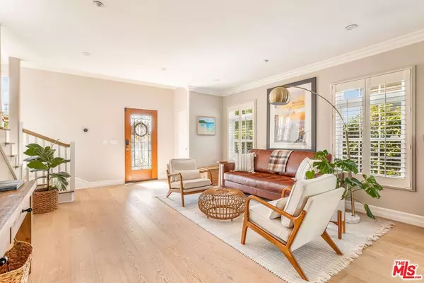Sherman Oaks, CA 91423,3942 Glenridge DR