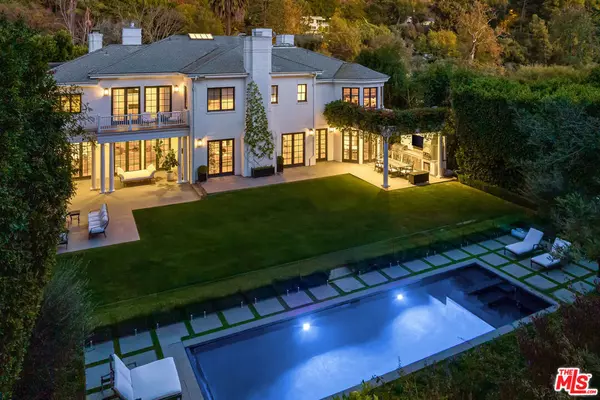 9135 Hazen DR, Beverly Hills, CA 90210