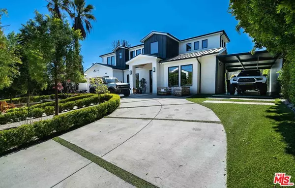 Tarzana, CA 91356,18938 Wells DR