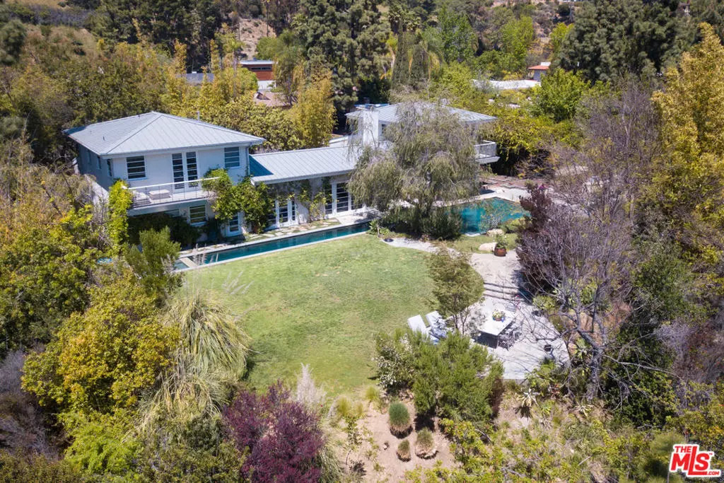 Los Angeles, CA 90068,3220 Tahoe PL
