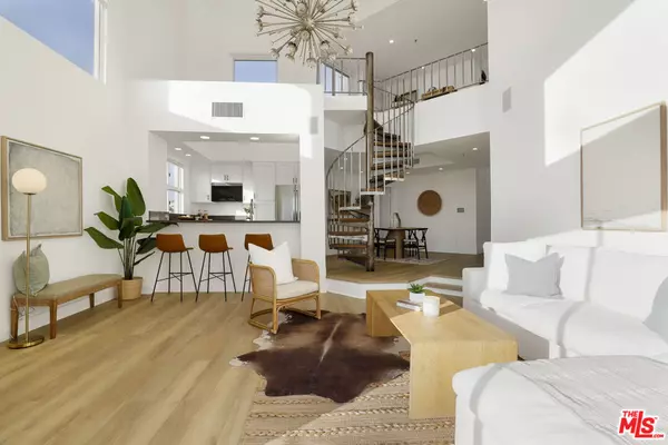 Venice, CA 90291,235 Main ST #321