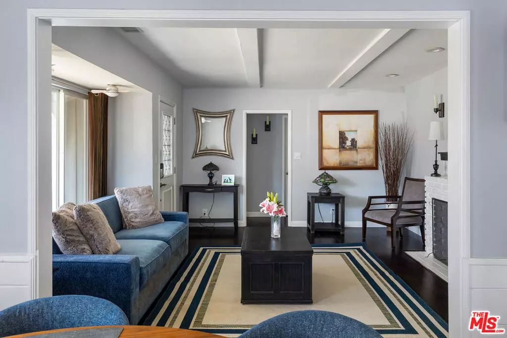 Valley Village, CA 91607,5536 Carpenter AVE