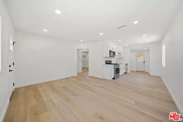 Fullerton, CA 92833,3604 W Valencia DR