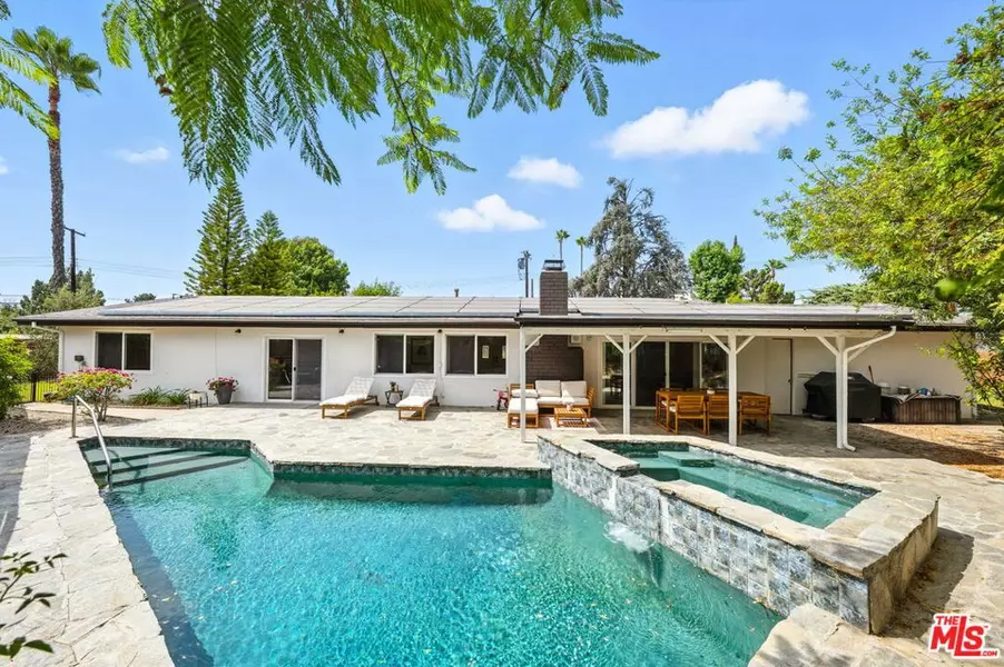 20835 Tiara ST, Woodland Hills, CA 91367