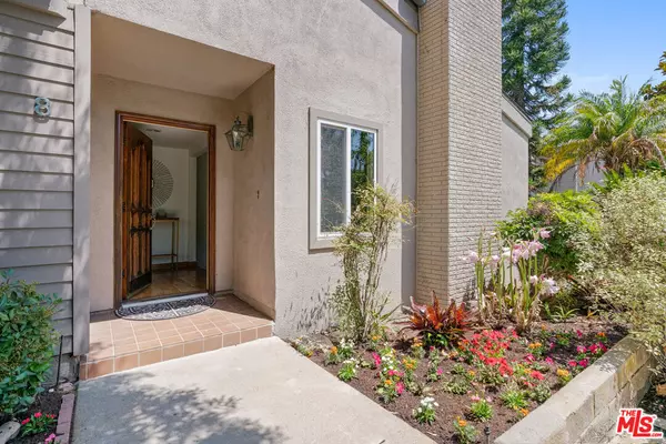 Santa Monica, CA 90405,8 Village