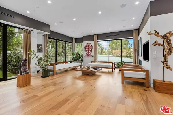Sherman Oaks, CA 91403,3553 Alana DR