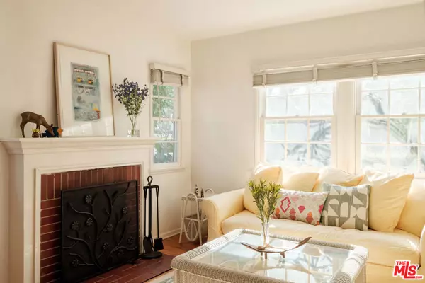 West Hollywood, CA 90046,1030 N La Jolla AVE