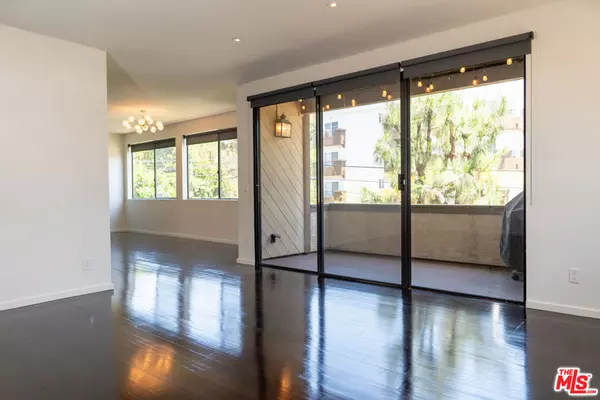 Los Angeles, CA 90025,1505 Purdue AVE #202