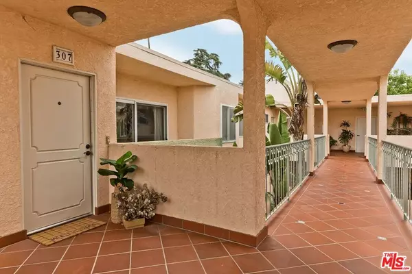 Santa Monica, CA 90403,914 Lincoln BLVD #307