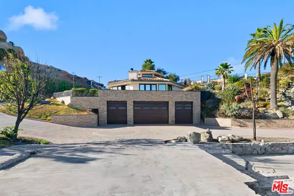 23000 Saddle Peak RD, Topanga, CA 90290