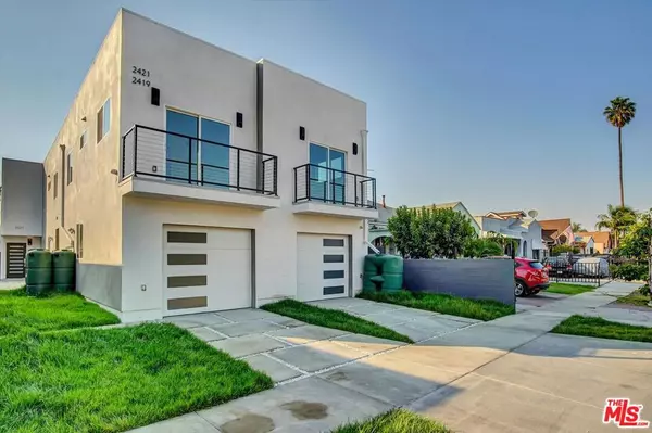 Los Angeles, CA 90016,2419 S Cochran AVE