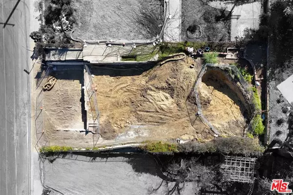 Pacific Palisades, CA 90272,887 Chattanooga AVE