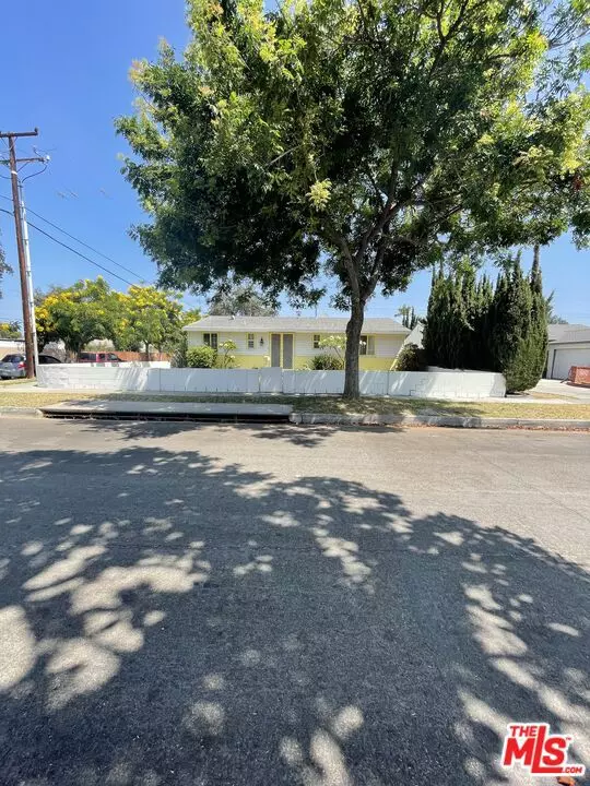 649 W Woodcrest AVE, Fullerton, CA 92832