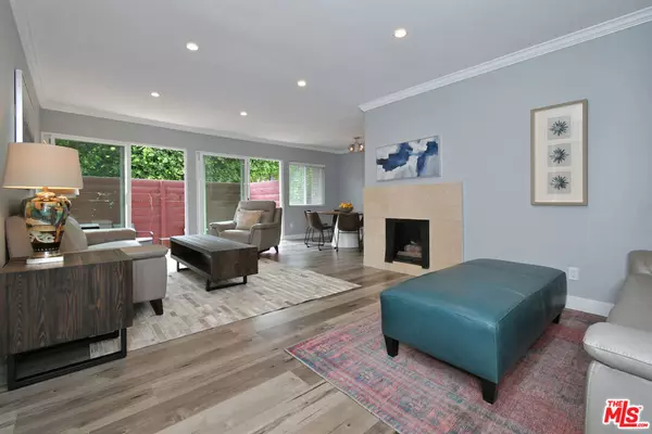 Los Angeles, CA 90077,2345 Roscomare RD #205