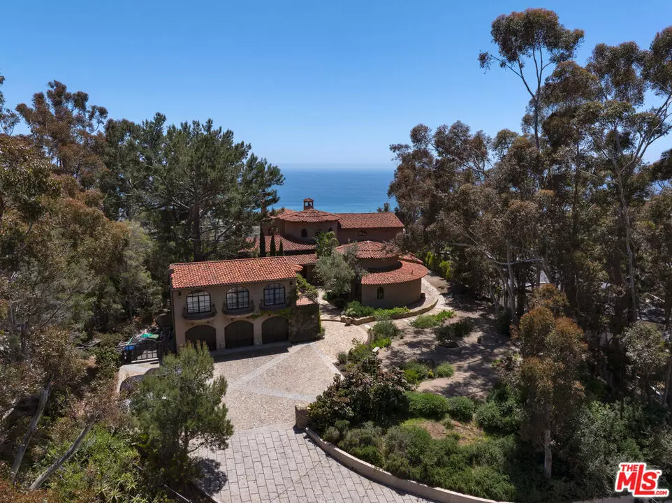 Malibu, CA 90265,23806 Malibu Crest DR