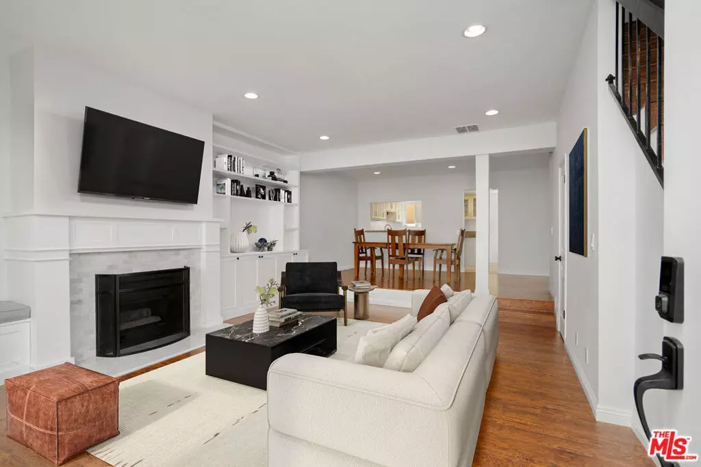 Sherman Oaks, CA 91423,13948 Moorpark ST #4