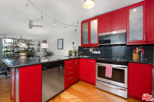 1745 Camino Palmero ST #435, Los Angeles, CA 90046