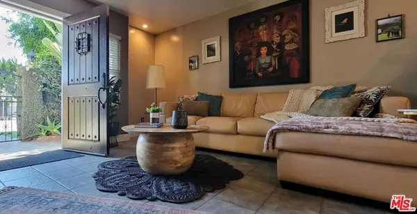 Los Angeles, CA 90034,9505 National BLVD