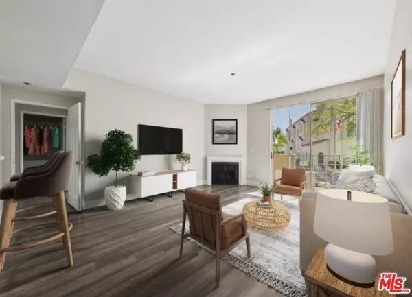 Los Angeles, CA 90004,627 Rossmore AVE #203