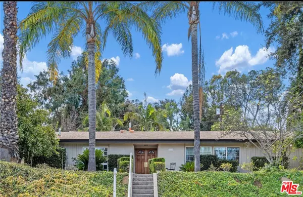 Woodland Hills, CA 91367,24316 Burbank BLVD