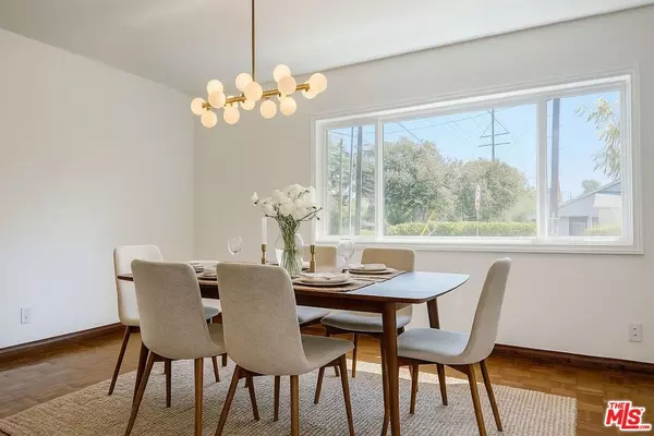 Sherman Oaks, CA 91423,13104 Magnolia BLVD