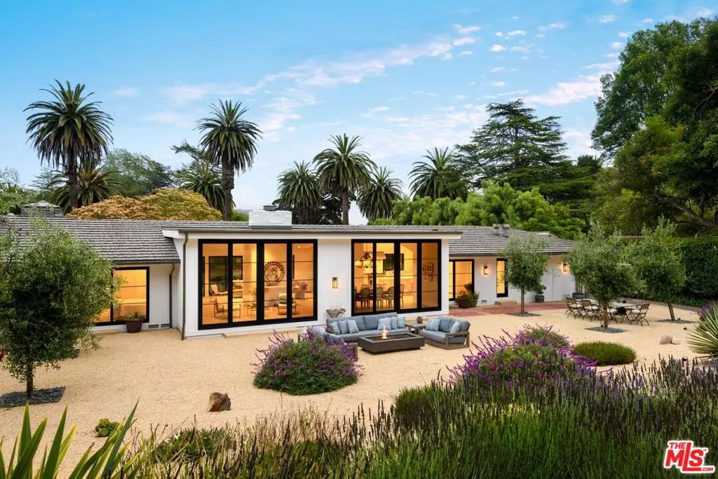 Santa Barbara, CA 93110,939 Las Palmas DR
