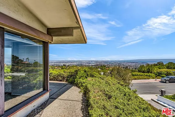 29857 Knoll View DR, Rancho Palos Verdes, CA 90275
