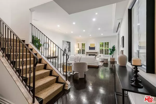 Los Angeles, CA 90067,2327 Century Hill