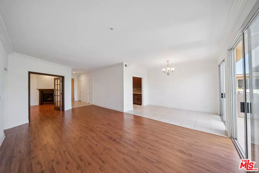 Los Angeles, CA 90025,1508 Greenfield AVE #405