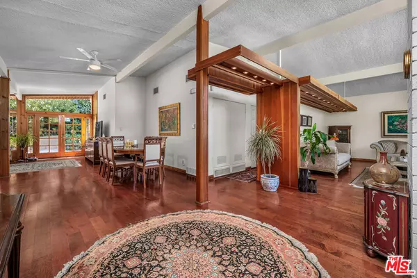 Sherman Oaks, CA 91403,3447 Vista Haven RD