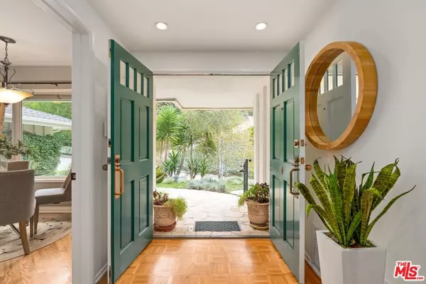 Beverly Hills, CA 90210,2717 Ellison DR