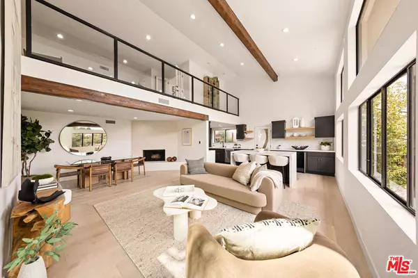 2965 Passmore DR, Los Angeles, CA 90068