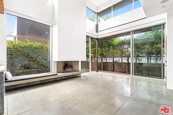 Venice, CA 90291,524 Rialto AVE