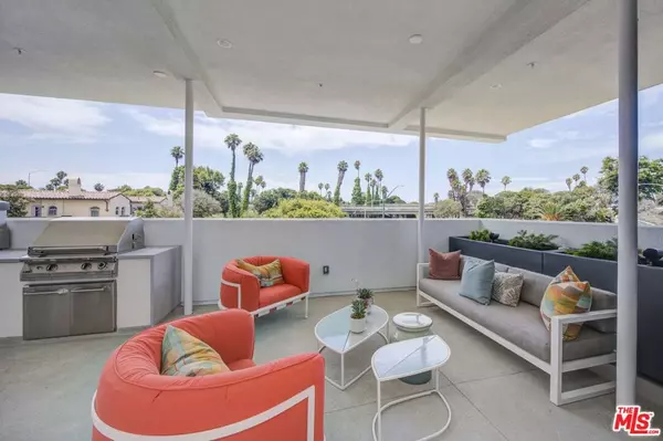 Ventura, CA 93001,160 S Ventura AVE #160-102