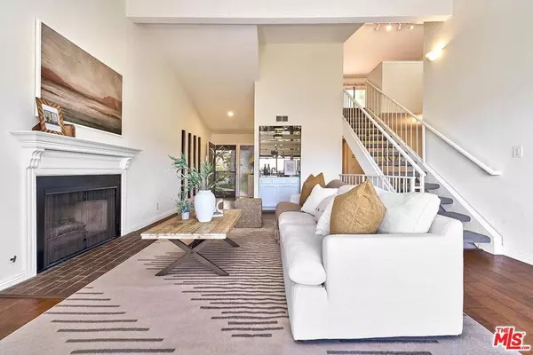 Los Angeles, CA 90042,766 Fremont Villas