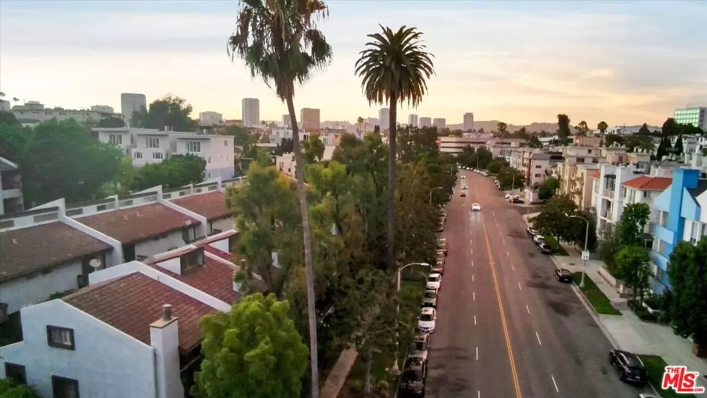 1925 S Beverly Glen BLVD #30, Los Angeles, CA 90025