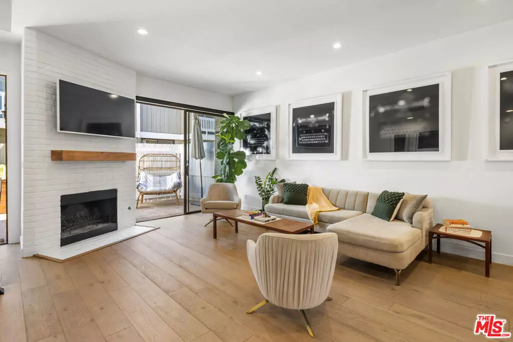 Los Angeles, CA 90025,11656 Nebraska AVE #6