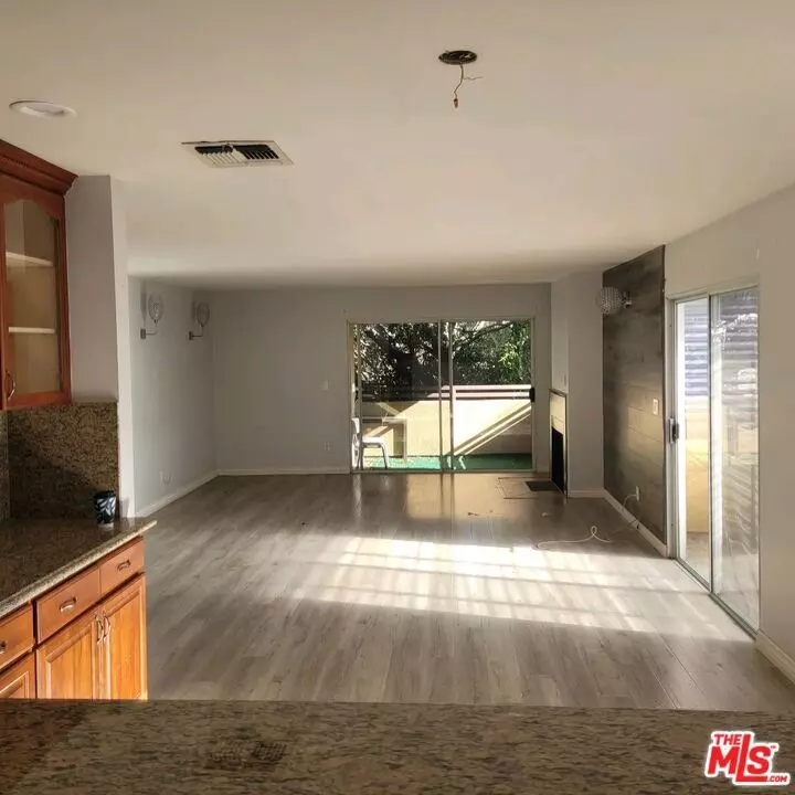 Los Angeles, CA 90035,1200 S Shenandoah ST #304