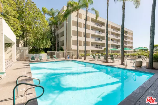 1131 Alta Loma RD #109, West Hollywood, CA 90069