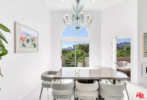 Los Angeles, CA 90069,840 N Croft AVE #301