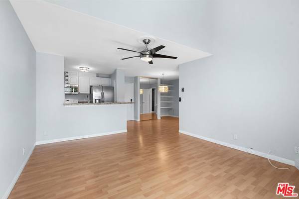 Playa Del Rey, CA 90293,8740 Tuscany AVE #305