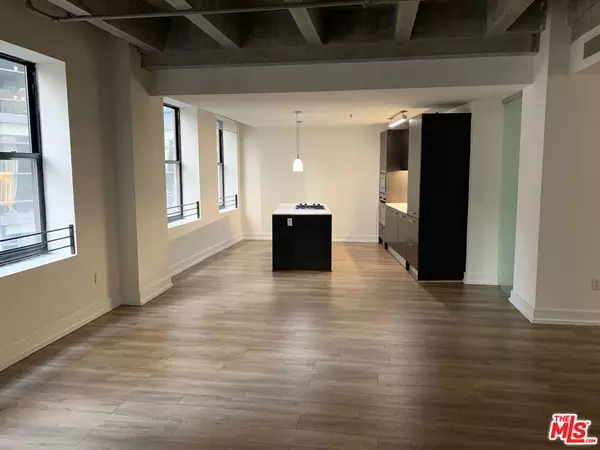 727 W 7th ST #725, Los Angeles, CA 90017