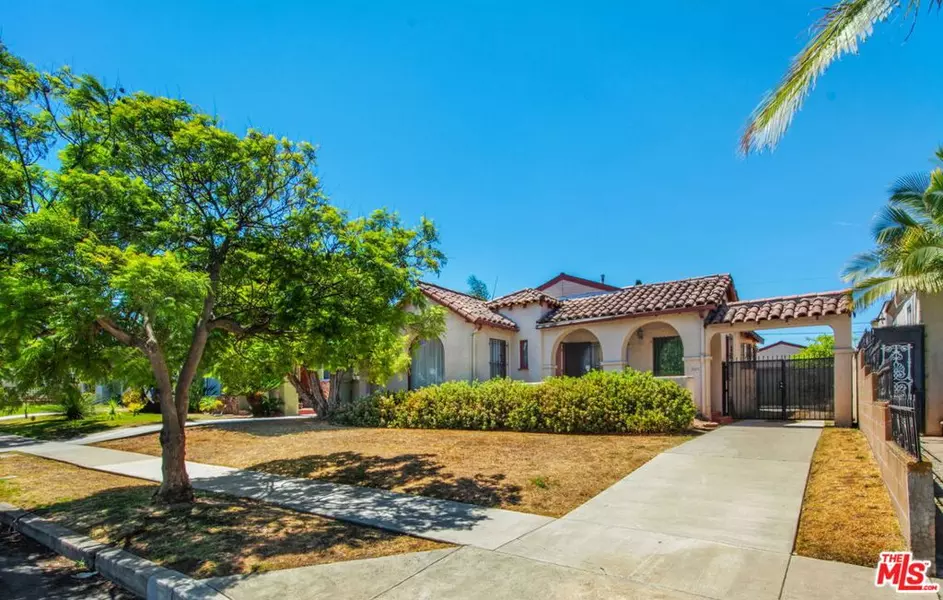 9023 S Halldale AVE, Los Angeles, CA 90047