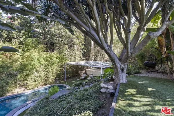 Los Angeles, CA 90046,2936 La Castana DR