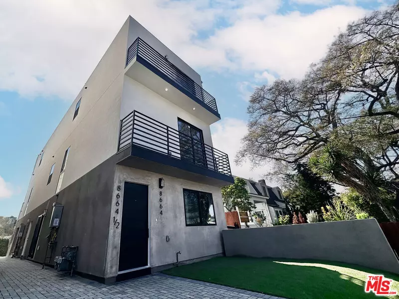 8664 Cadillac AVE, Los Angeles, CA 90034