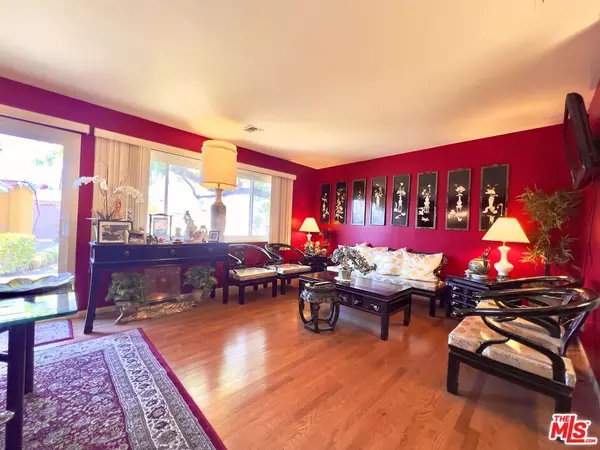 Winnetka, CA 91306,19755 Covello ST