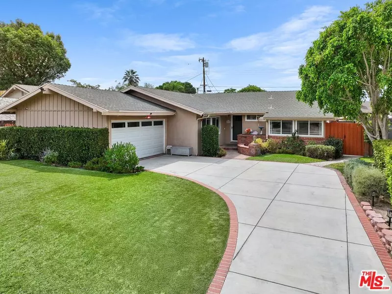 20722 Keswick ST, Winnetka, CA 91306