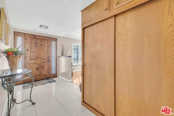 Glendora, CA 91741,1025 W Sierra Madre AVE